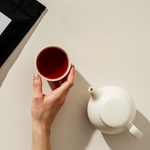 Rooibos Hibiskus Tee 90g von manzi, erfrischende Tasse Tee